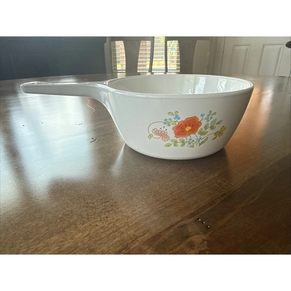 Vintage Corelle Corning Ware  P 82 B 1. 1/2 Pint Sauce Pan Wildflower Pattern